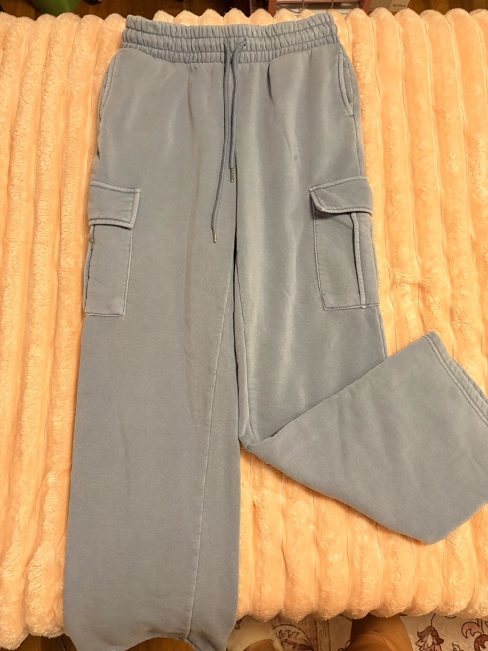 Women's Relaxed Cargo Sweatpants in Dusty Blue